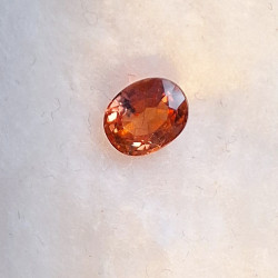 safir růžovooranžový 0,56 ct Madagaskar