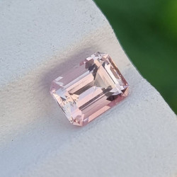 Topaz růžový 1,60 ct Katlang Pakistán