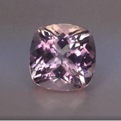 Morganit 4,76 ct Brazílie