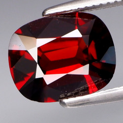 Spinel červený 1,70 TOP NOBLE RED ct Barma (Myanmar)